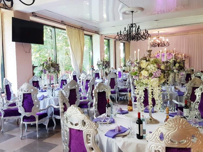 Особняк в лесопарке  с летней верандой Чайная веранда - Зал с  отдельной летней верандой и шатром